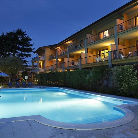 Residence Spiaggia D'Oro Desenzano del Garda Eksteriør bilde