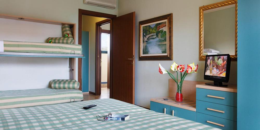 Residence Spiaggia D'Oro Desenzano del Garda Rom bilde