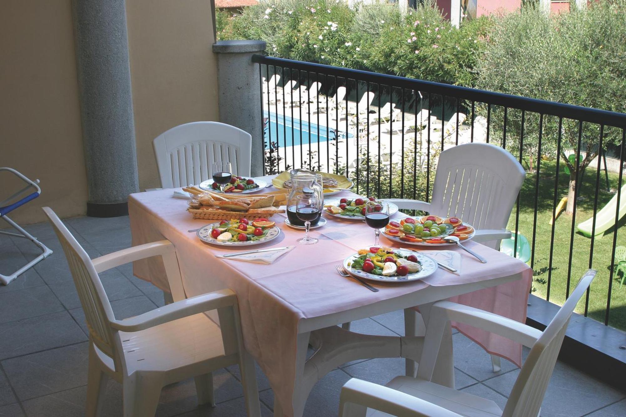 Residence Spiaggia D'Oro Desenzano del Garda Eksteriør bilde
