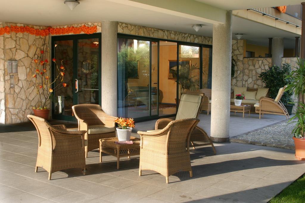 Residence Spiaggia D'Oro Desenzano del Garda Eksteriør bilde