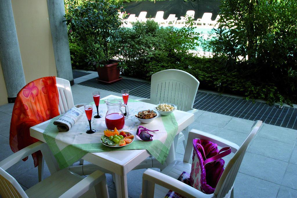 Residence Spiaggia D'Oro Desenzano del Garda Eksteriør bilde