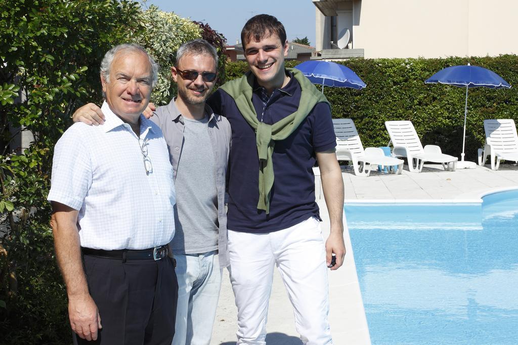 Residence Spiaggia D'Oro Desenzano del Garda Eksteriør bilde